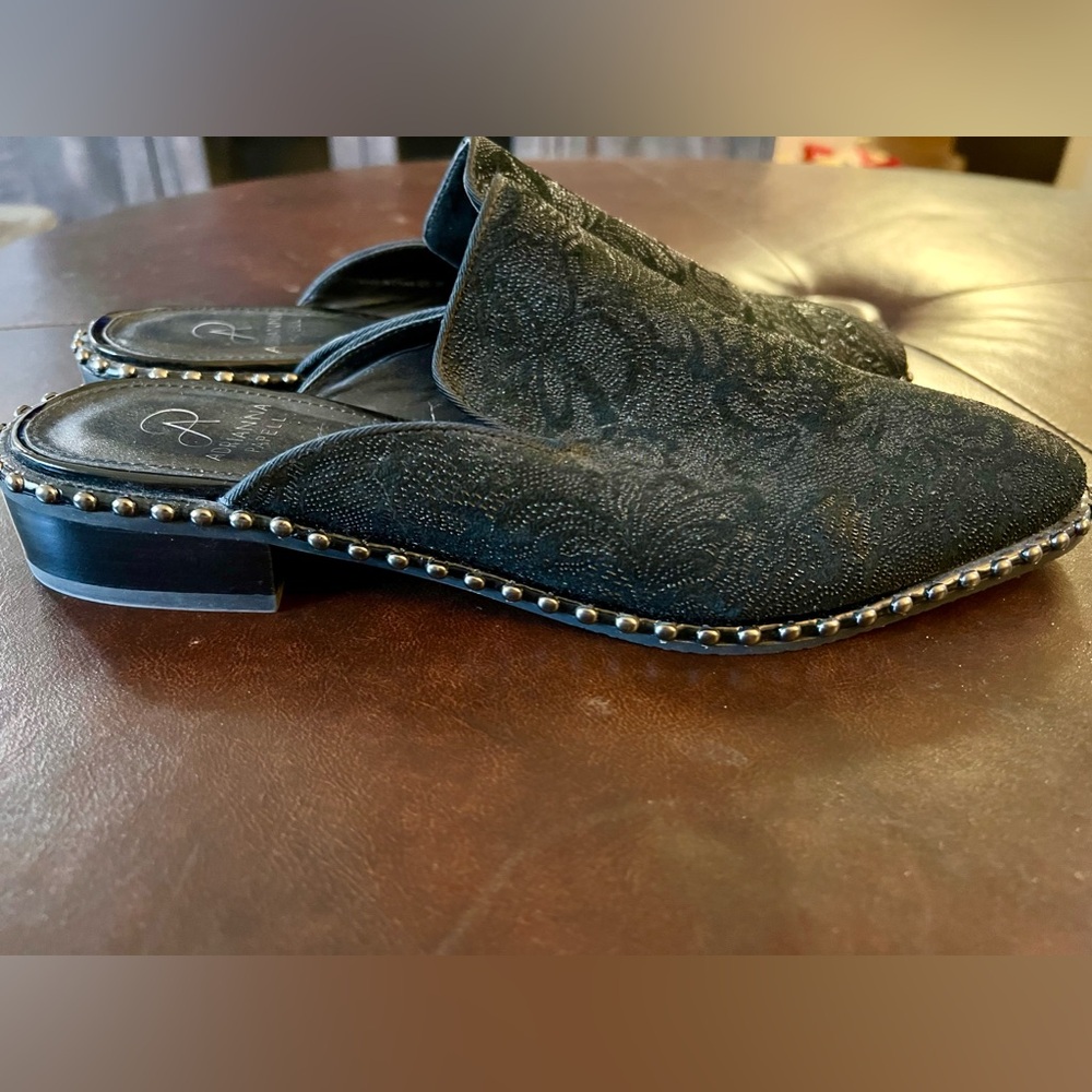 Beautiful Black Pattern Mules with Silver Accents